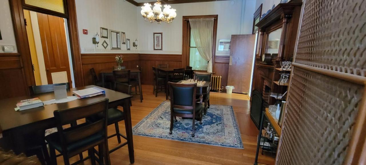 Inn At The Agora Lewiston Kültér fotó
